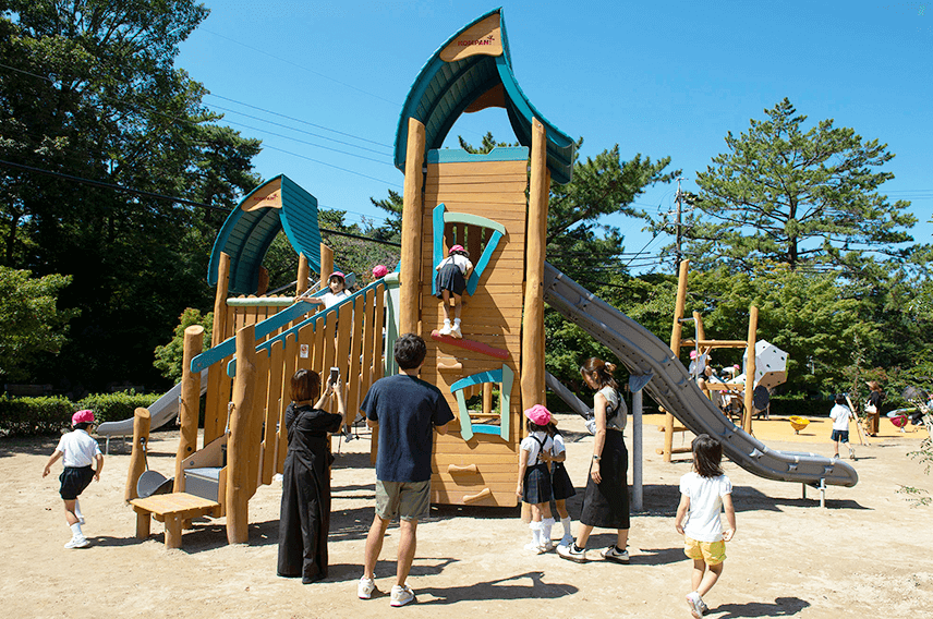 世界の遊具やあそびを屋外で体験 秋の公園へ遊びに行こう 世界の遊具やあそびを屋外で体験 秋の公園へ遊びに行こう
