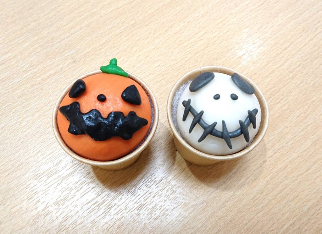 ネンドでハロウィンカップケーキ