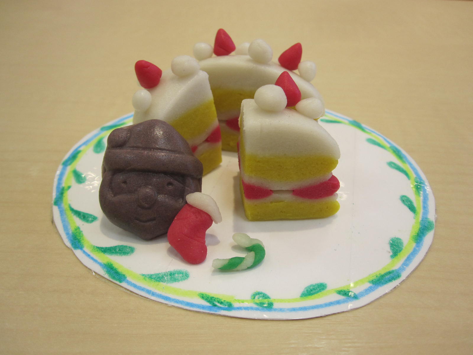 かんてんネンドでクリスマスケーキをつくろう かんてんネンドでクリスマスケーキをつくろう