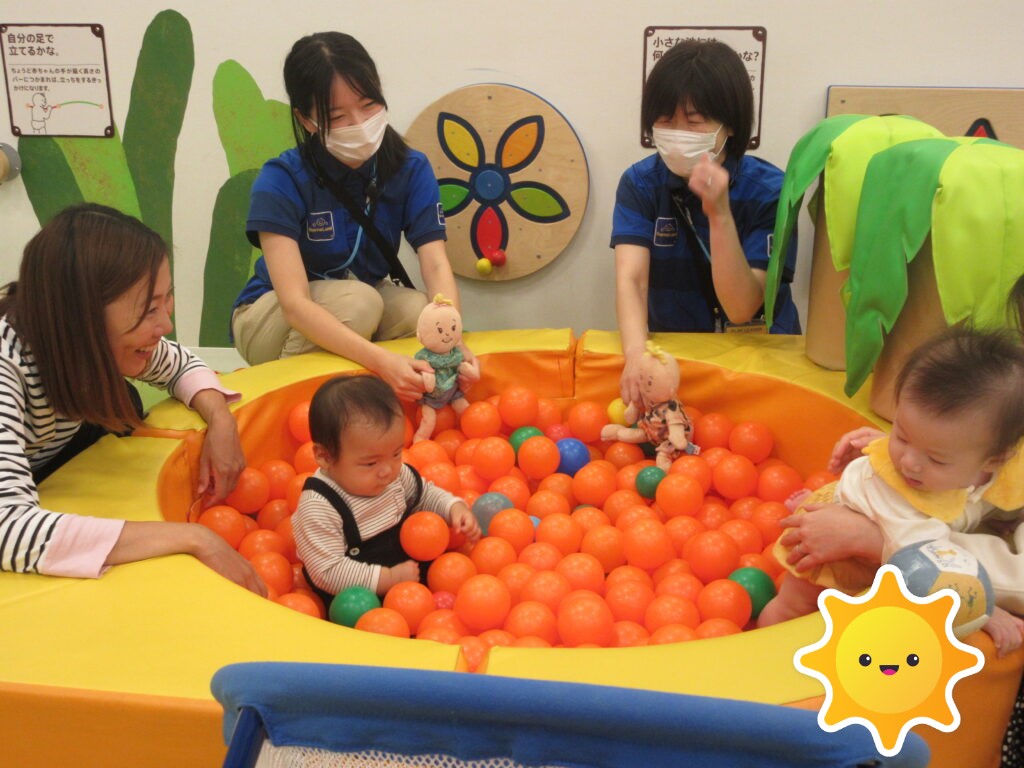 赤ちゃんイベント♪ボールであそぼう