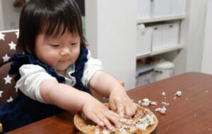 みんなのご飯　遊び食べについて