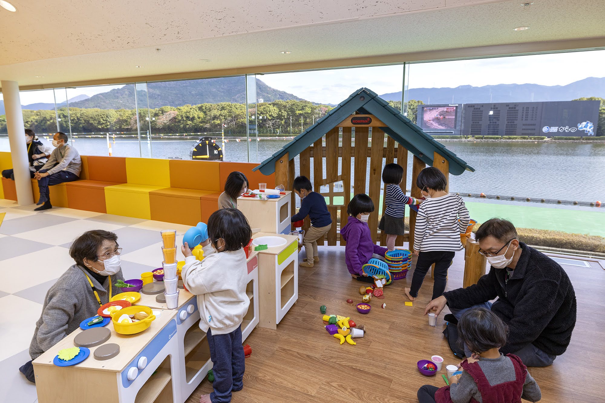 BOAT KIDS PARK モーヴィからつ