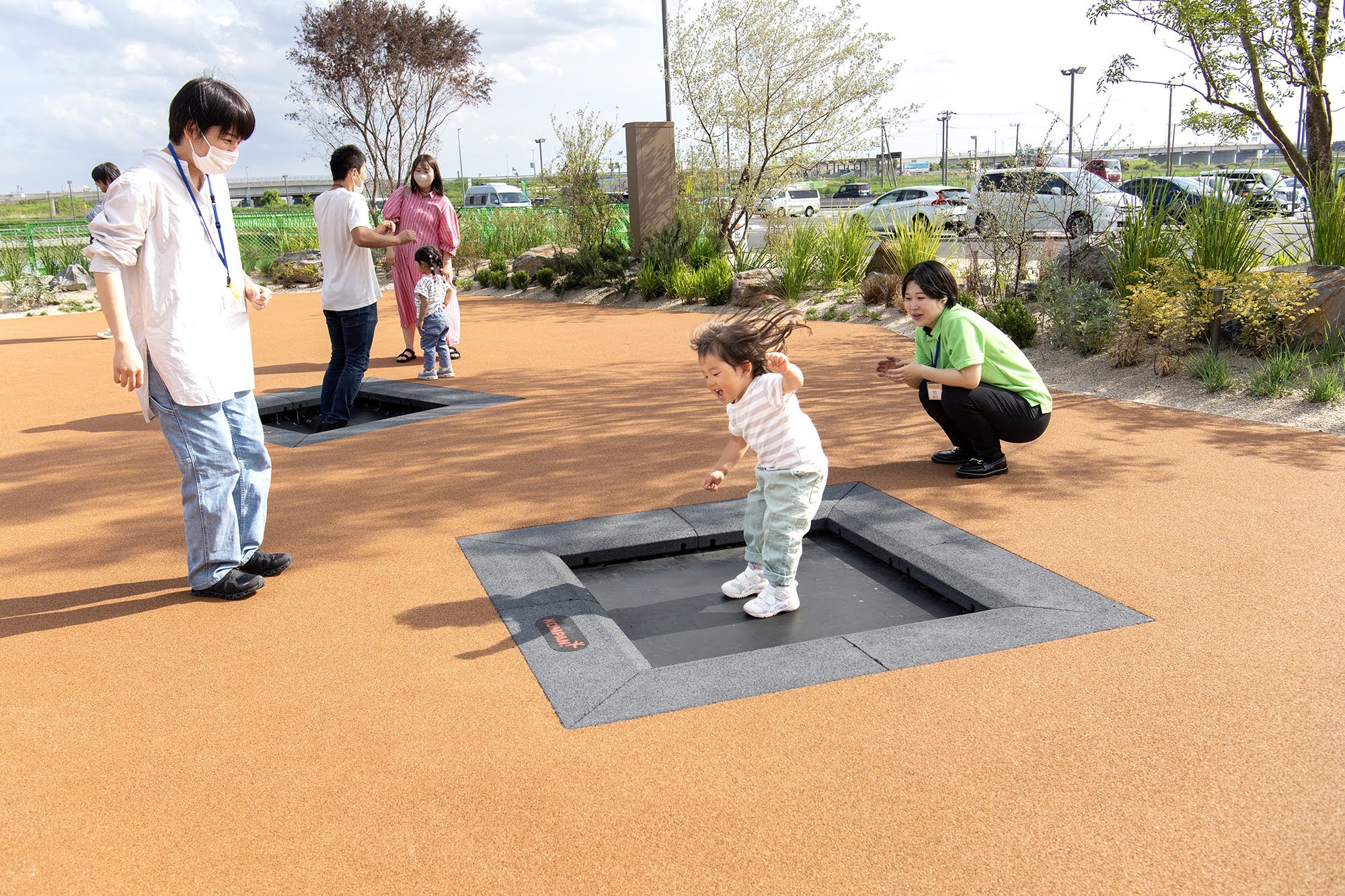 TSUTAYA BOOKSTORE常総インターチェンジ内「kusu-guru kids park」