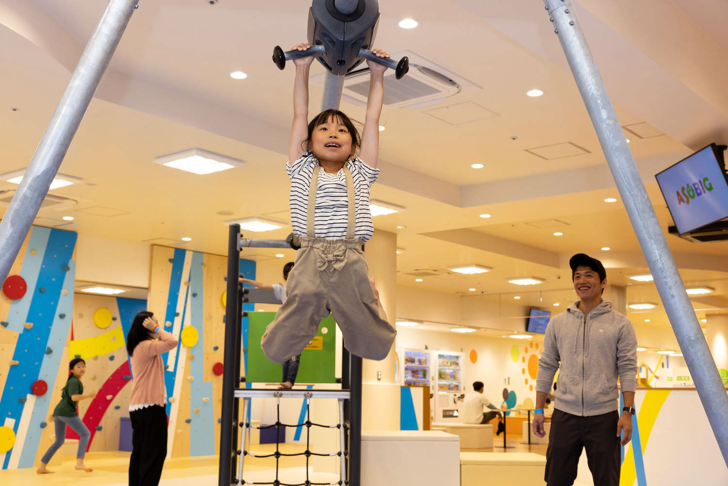 屋内型キッズランド「あそびっぐ」