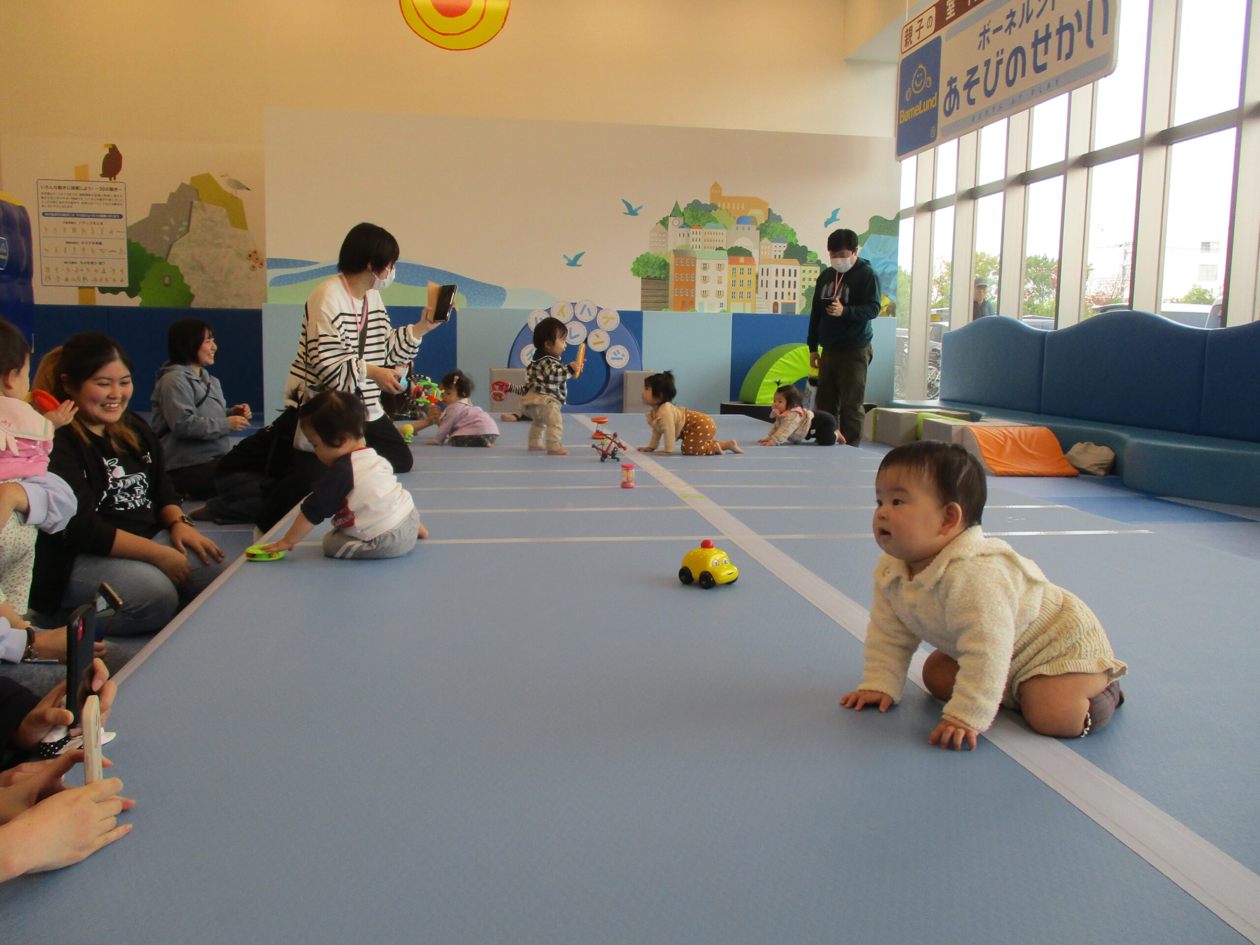 キドキドベビーイベント！「ハイハイチャレンジ」