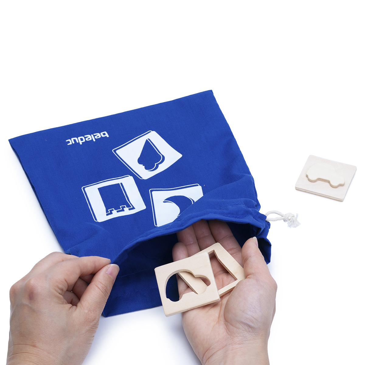 ⑤五感を使って発見しよう！Playful Learning Time【開催日：7/24(金)、28(火)、8/6(木)、11(火・祝)、20(木)】
